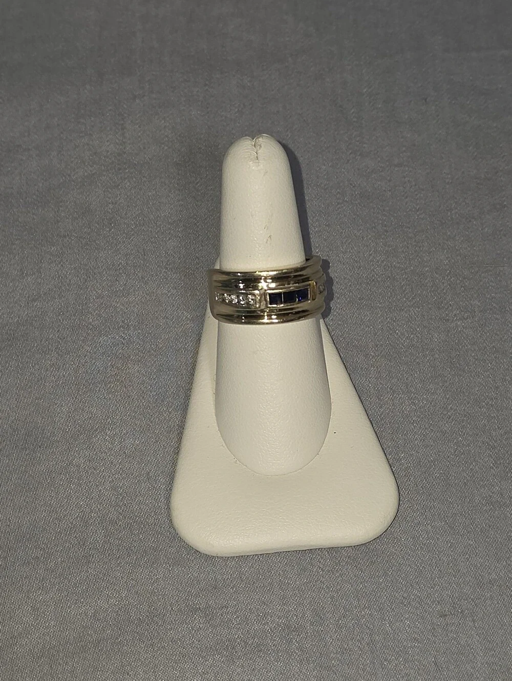 Men’s 10K Yellow Gold Ring Whote Diamonds Size 8 8.87g Vintage Style